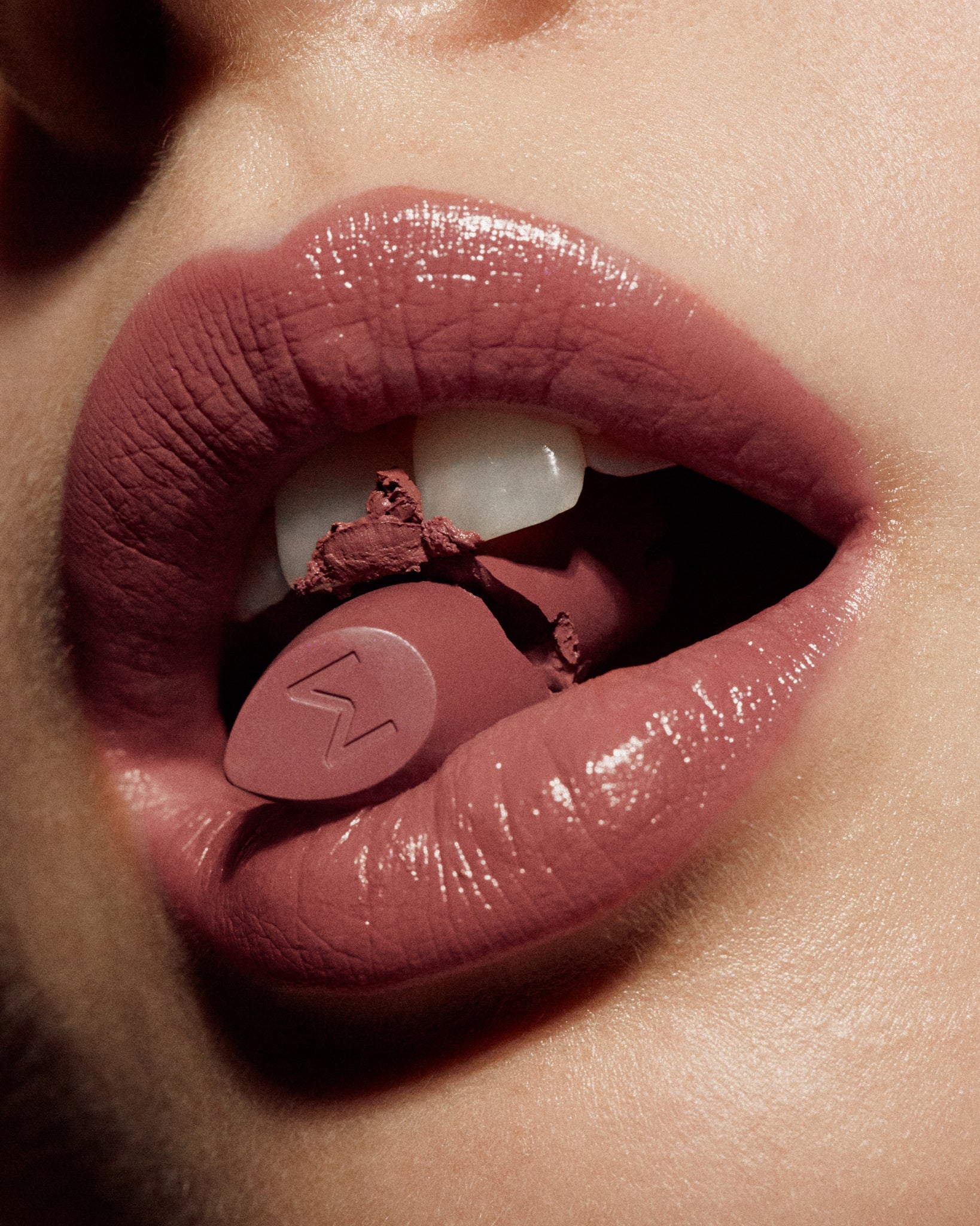 MÁDARA Organic Skincare natural certified lipstick charisma A6503 product photo on plain background.