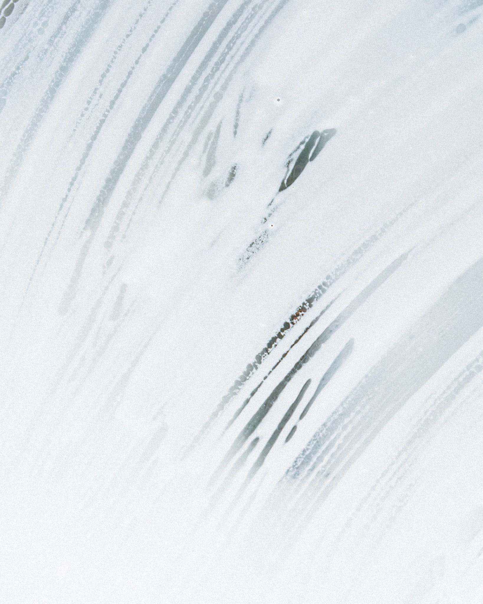 Texture close-up of MΓDARA Organic Skincare nourish and repair shampoo A4001 shampoo οΏ½swatch demonstrates consistency and finish.