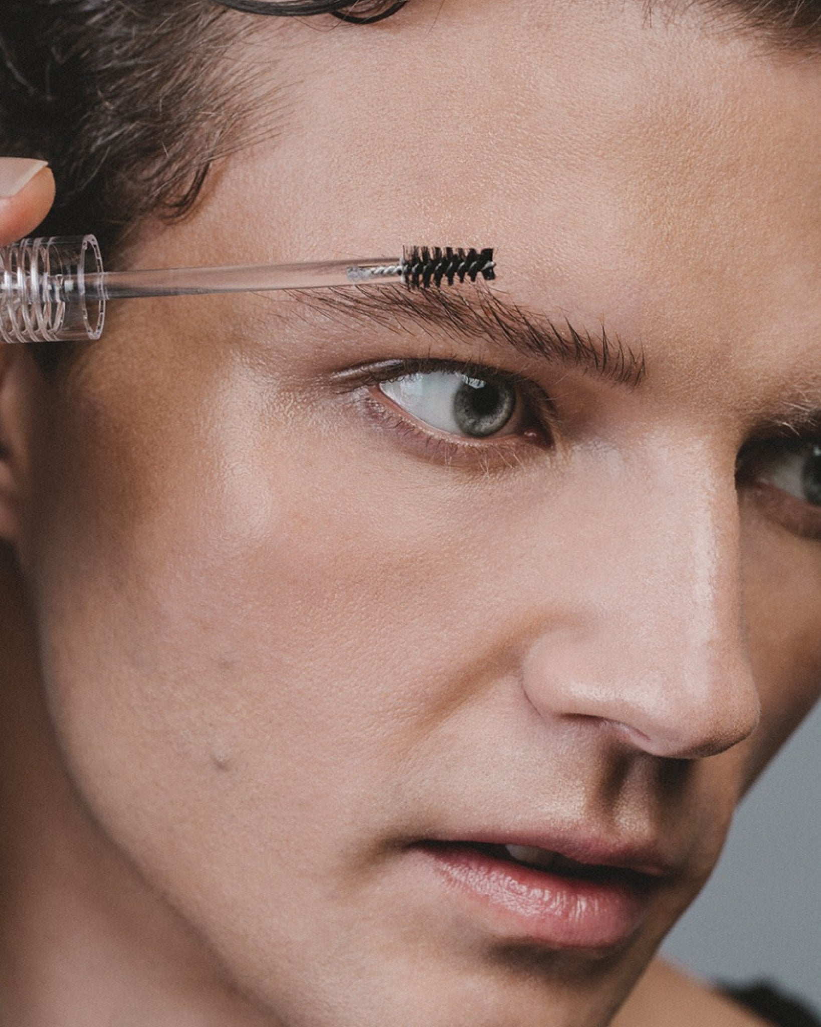 MÁDARA Organic Skincare caffeine brow gel A6701 gel product photo on plain background.