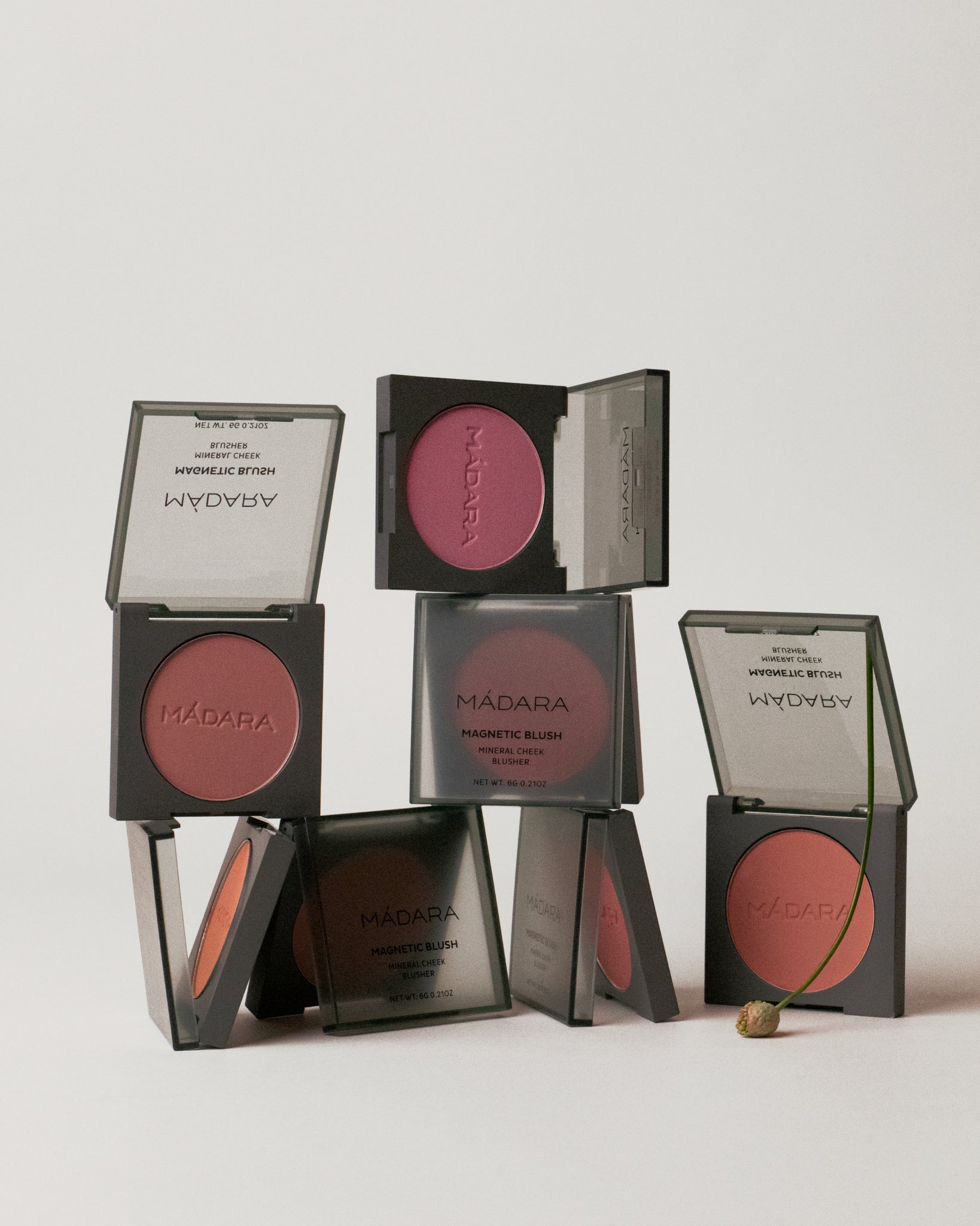 MÁDARA Organic Skincare mineral cheek blushers A6821 product photo on plain background.
