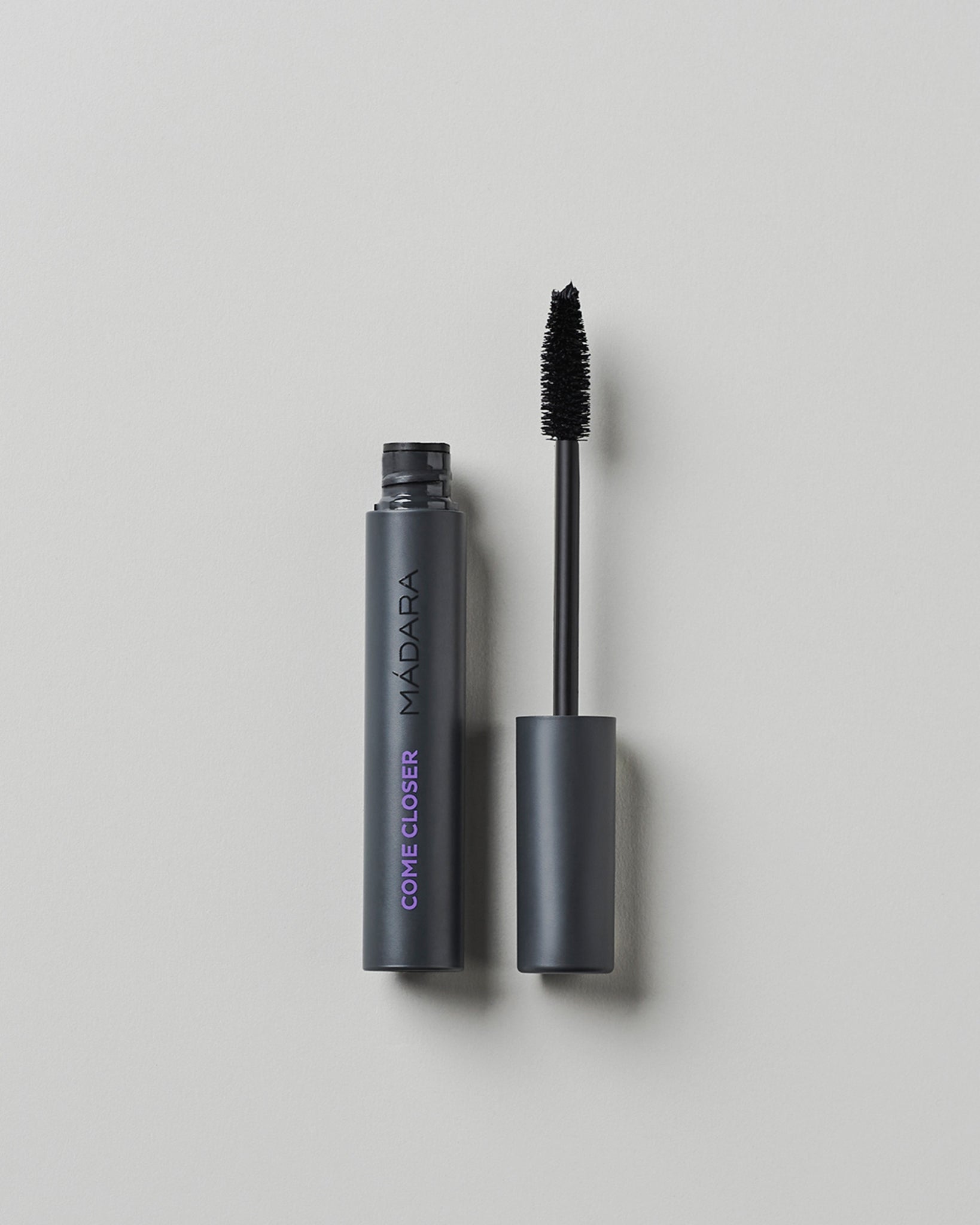 MÁDARA Organic Skincare infinite lash mascara madara A6602 product photo on plain background.